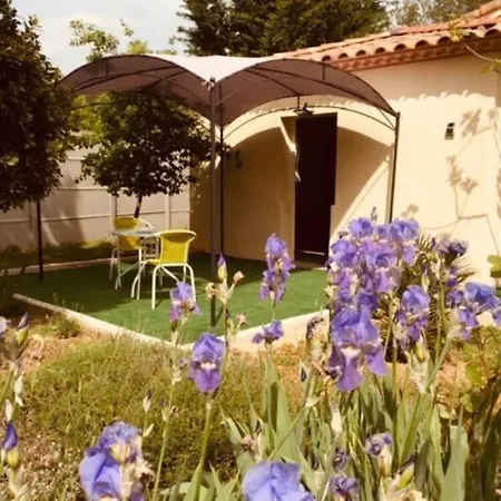 La Chouette Bed & Breakfast